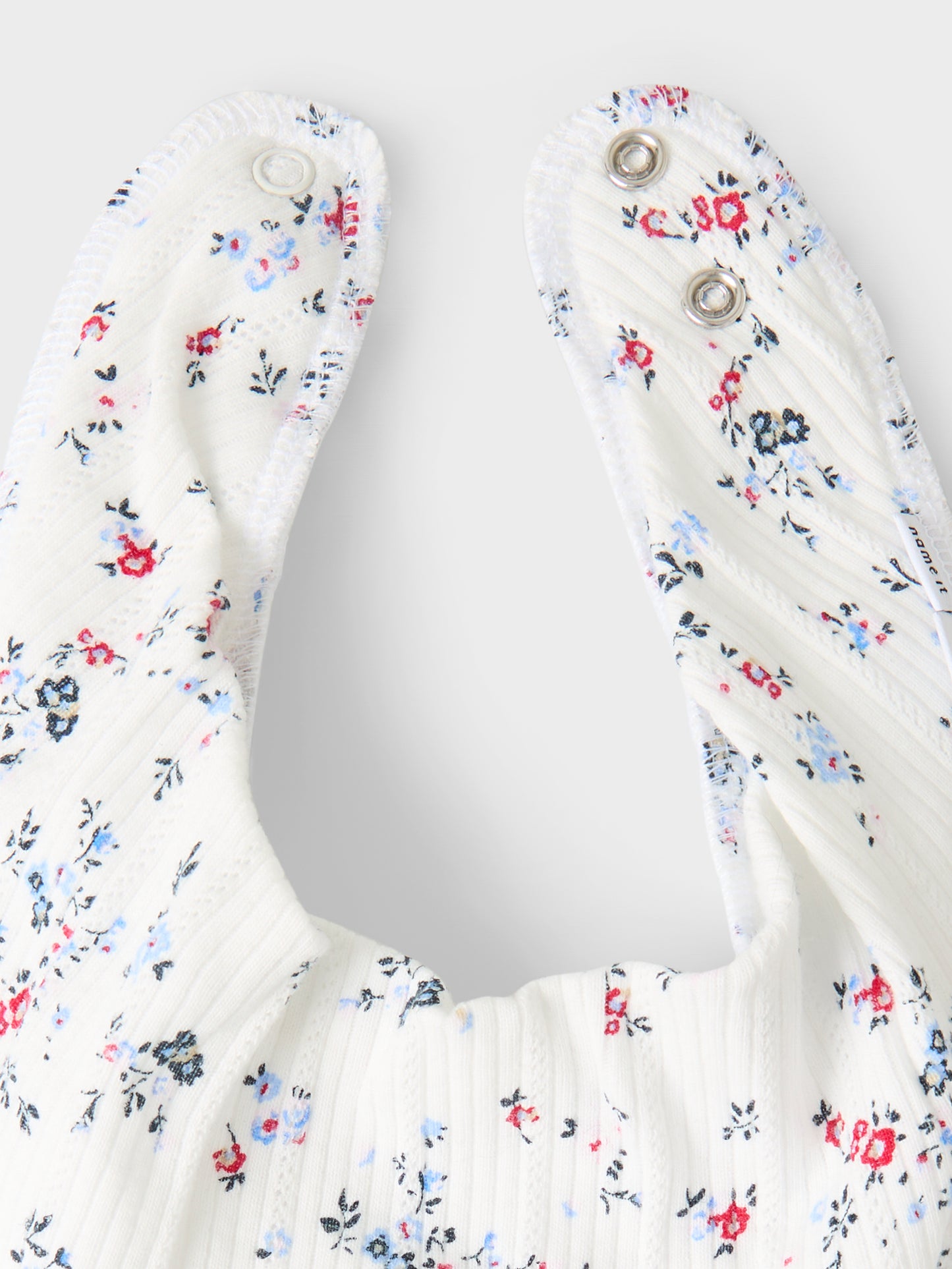 NBFFILINE SCARF BIB